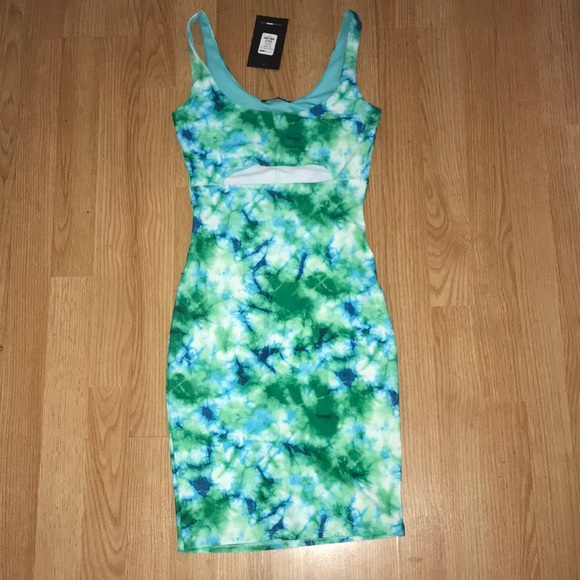 Fashion Nova Dresses & Skirts - Fashion nova spandex tie dye dress with key hole